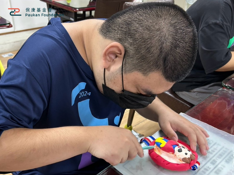 再耕園小作所：父親節手作獎牌